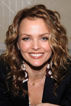 Dina Meyer