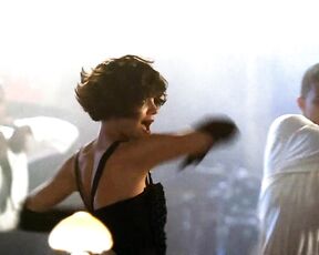 dancing on Eli Stone S2e2!