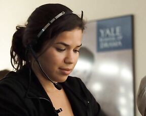 Cleavage on The Sisterhood of the Traveling Pants 2!