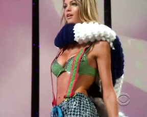 on the runway at the Victorias Secret Fashion Show 2008!