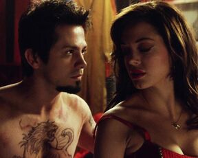 dancing erotically and sex scene in Planet Terror 1080p!