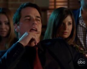 Lindsay Price and Jaime Ray Newman Lesbian Kiss on Eastwick S1 E5 HD!