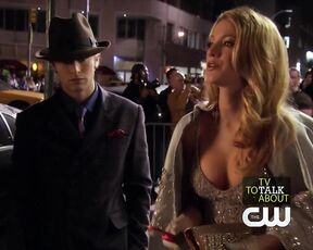 Cleavage on Gossip Girl s03e07 hdtv720p!