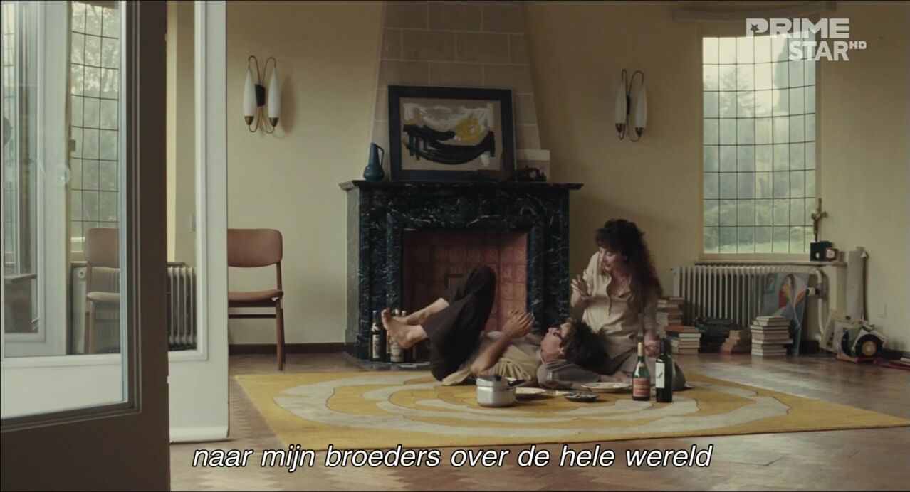 Nude in a bathtub in Soeur Sourire HDTV 720p!