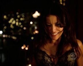 in Underwear on Hawaii Five-0 s01e09 HiDef 720p!