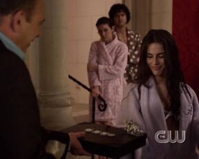 Jessica Lowndes and Jessica Stroup in Bikini on 90210 s03e11 HiDef 720p!