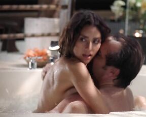 Nude in Amor En Fin HiDef 1080p!