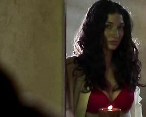 in Bra and Panties on Prison Break s3ep1!
