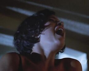 Nude and Screwing in La Vie Secrète Des Gens Heureux (The Secret Life of Happy People)!