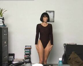 Completely Naked in Snuff-Movie!