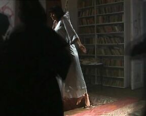Completely Naked in Snuff-Movie!